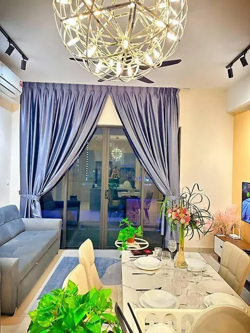 2R2B*1-6+1 Pax*Kl City*10Mins-Klcc Kuala Lumpur 0*,  Malaysia